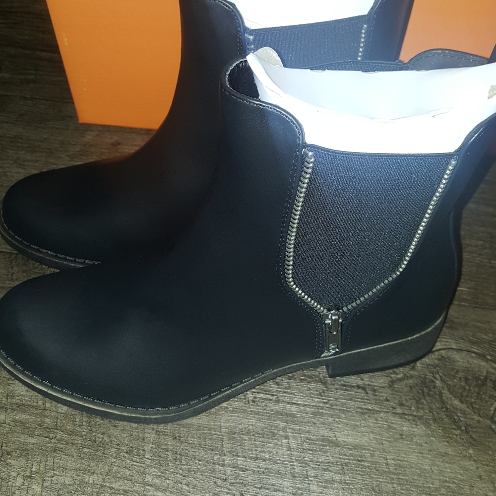 Women's boots